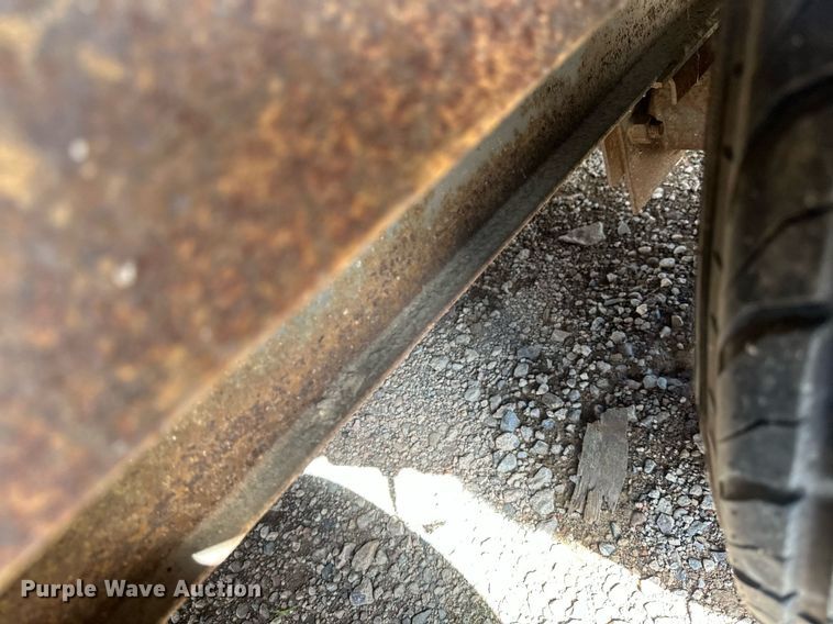 image for item EB2772 2002 Forest River enclosed cargo trailer