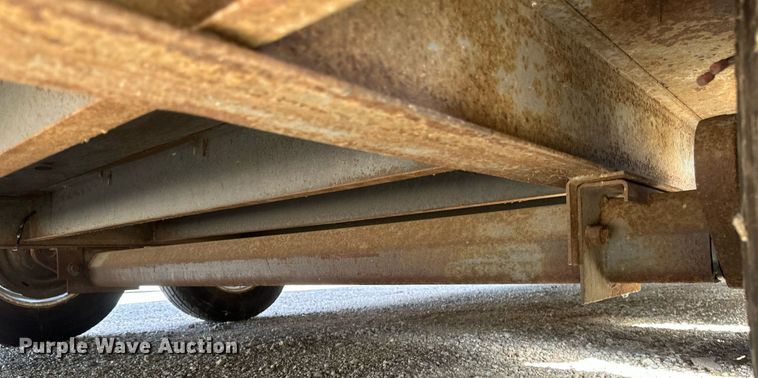 image for item EB2772 2002 Forest River enclosed cargo trailer