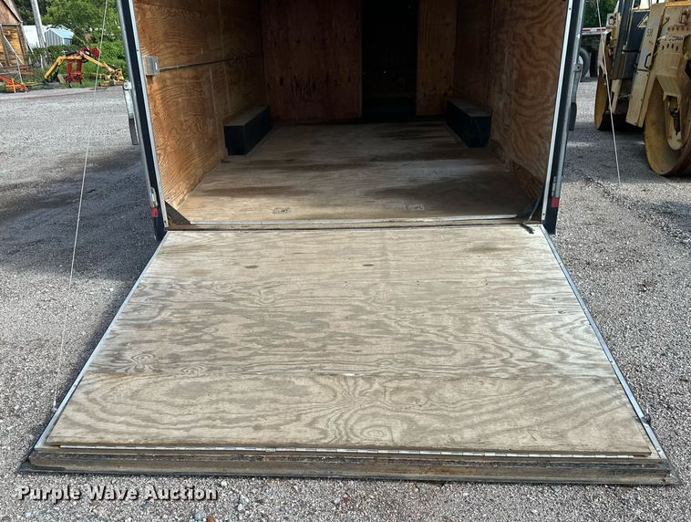 image for item EB2772 2002 Forest River enclosed cargo trailer