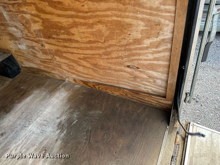 image for item EB2772 2002 Forest River enclosed cargo trailer