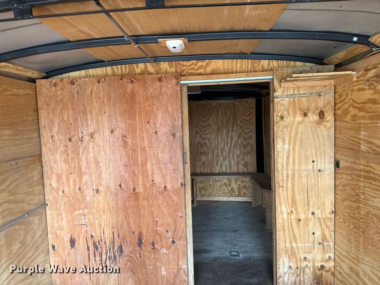 image for item EB2772 2002 Forest River enclosed cargo trailer