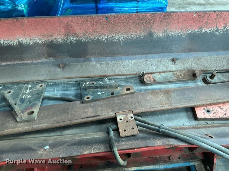 image for item EB2773 HTC 1800C  shouldering machine