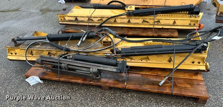 image for item EB2778 wheel loader snow plow