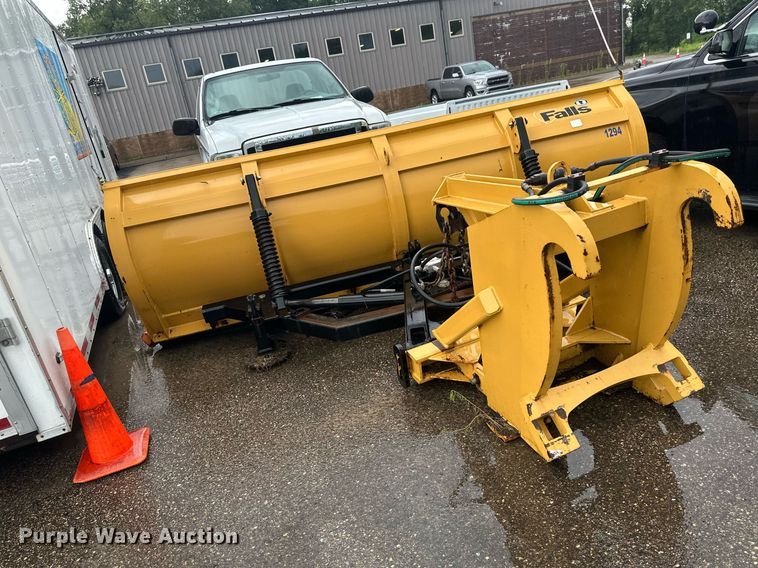 image for item EB2778 wheel loader snow plow