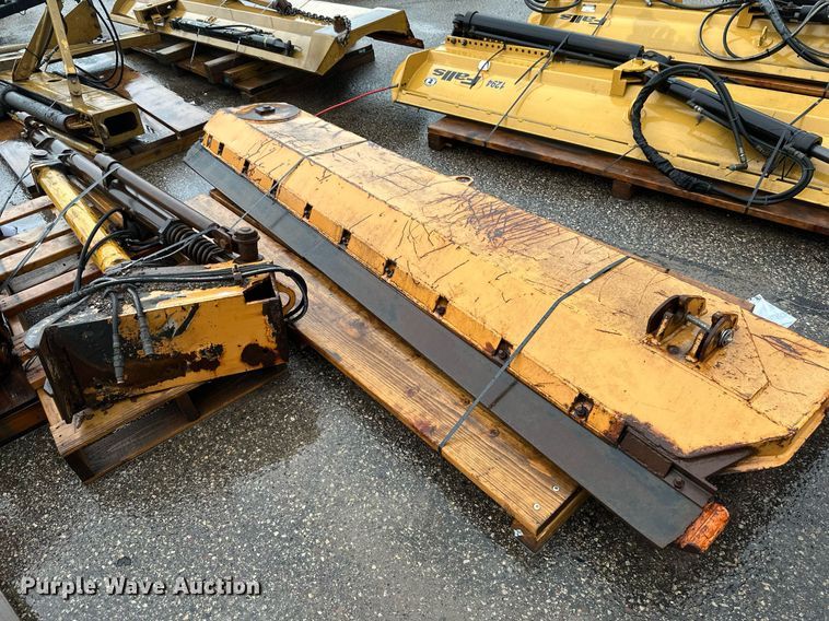 image for item EB2781 (2) wing plows