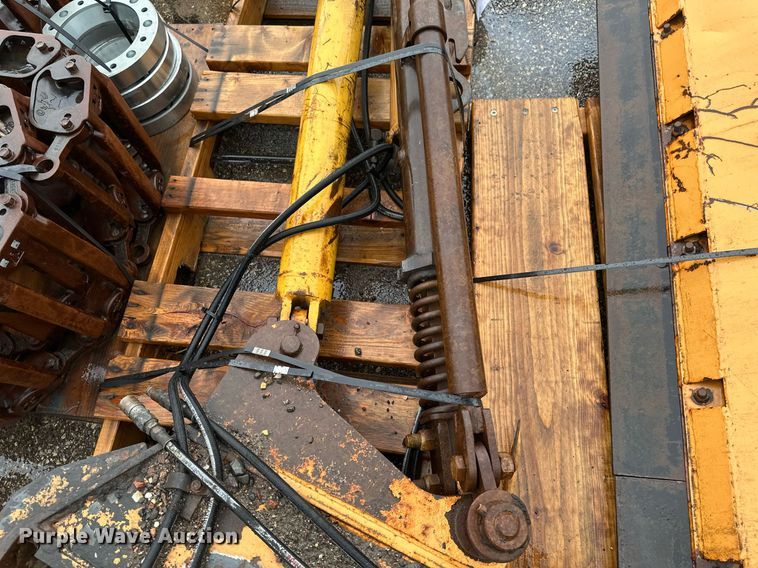 image for item EB2781 (2) wing plows