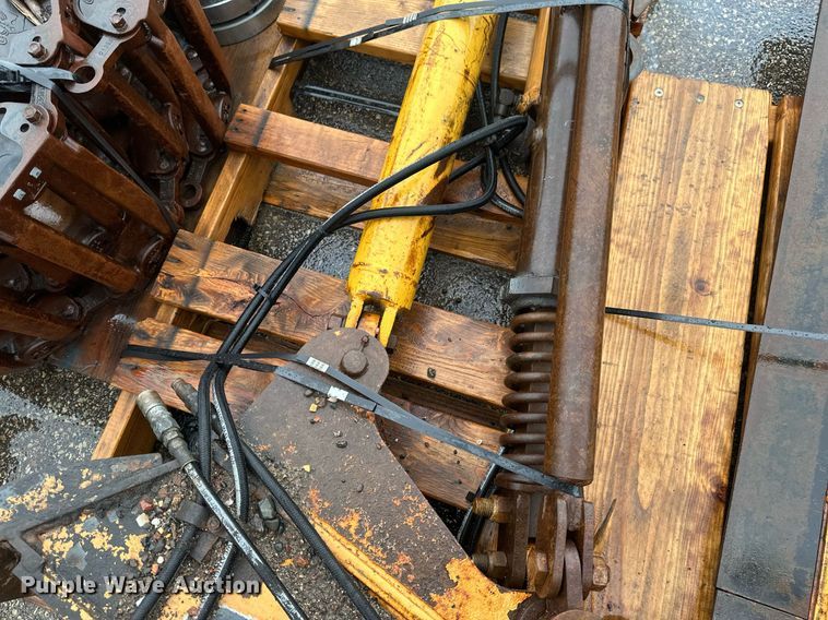 image for item EB2781 (2) wing plows