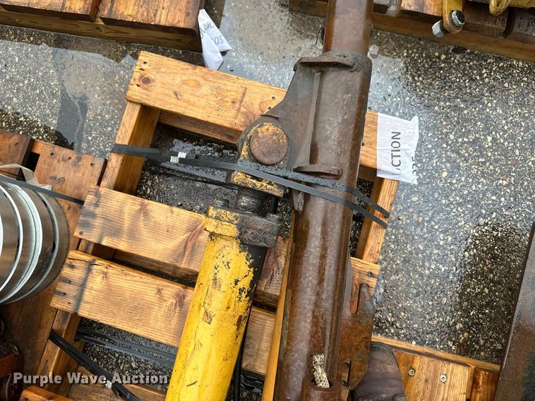 image for item EB2781 (2) wing plows