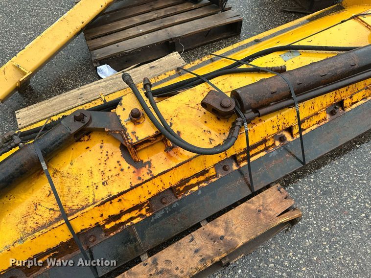 image for item EB2781 (2) wing plows