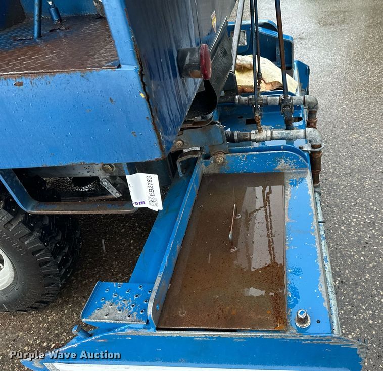 image for item EB2783 Zamboni ice resurfacer