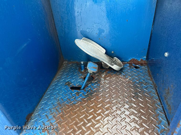 image for item EB2783 Zamboni ice resurfacer