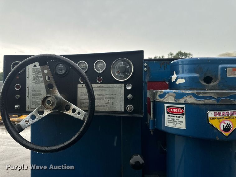 image for item EB2783 Zamboni ice resurfacer