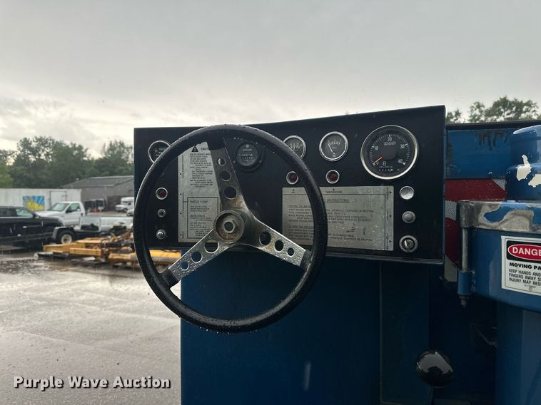 image for item EB2783 Zamboni ice resurfacer