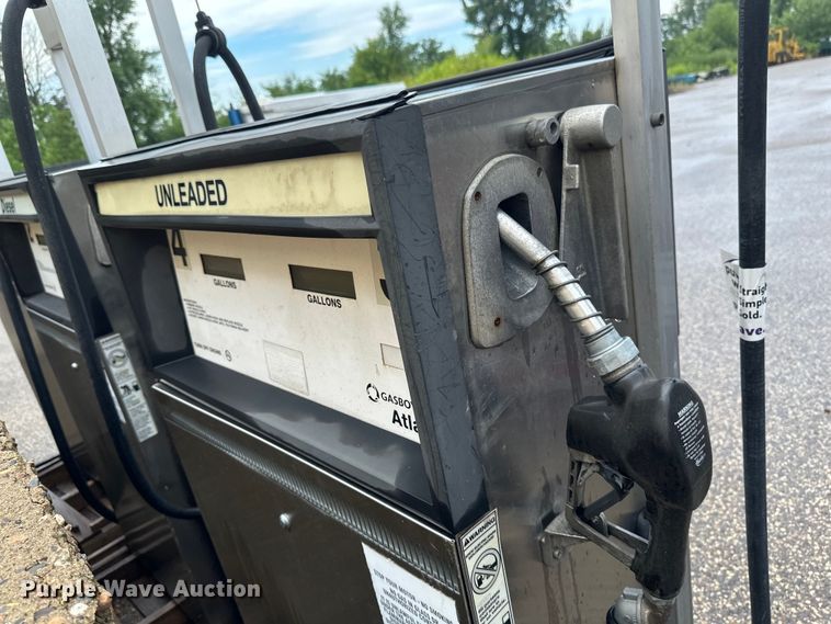 image for item EB2788 (3) fuel pumps