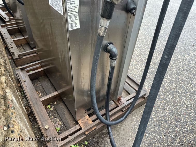 image for item EB2788 (3) fuel pumps