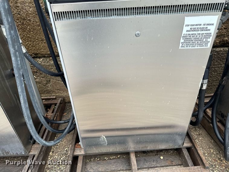 image for item EB2788 (3) fuel pumps