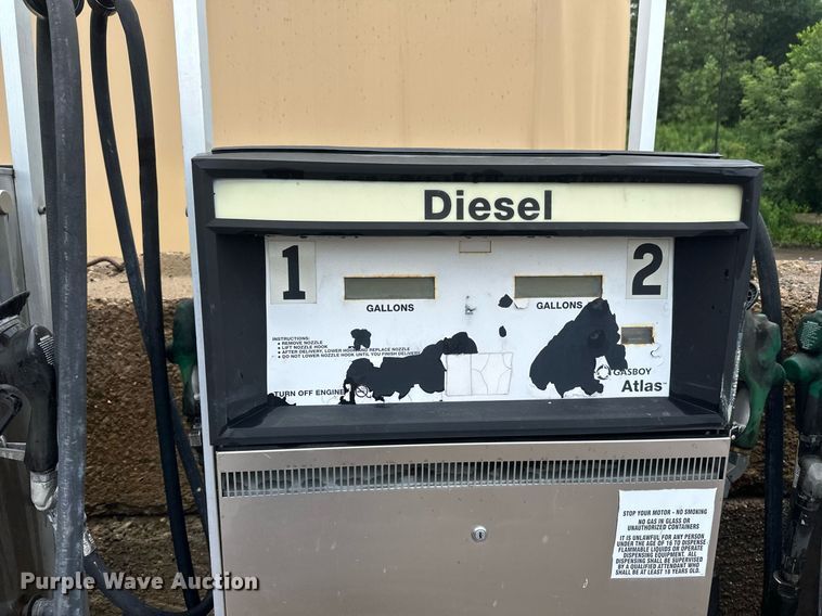 image for item EB2788 (3) fuel pumps