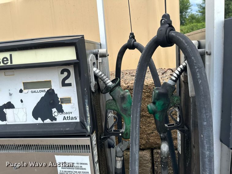 image for item EB2788 (3) fuel pumps