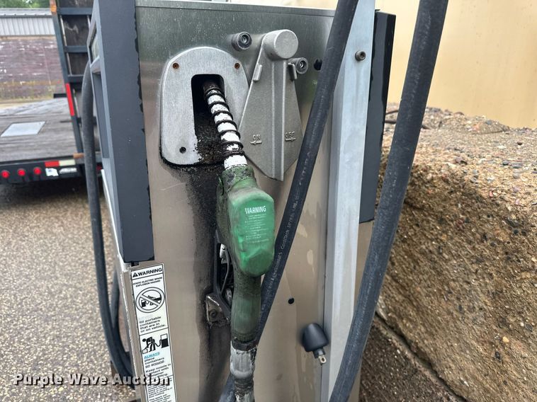 image for item EB2788 (3) fuel pumps