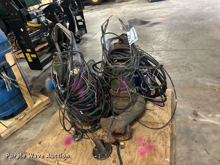 image for item EB2789 (7) pumps