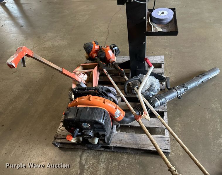 image for item EB2792 Lawn and garden equipment