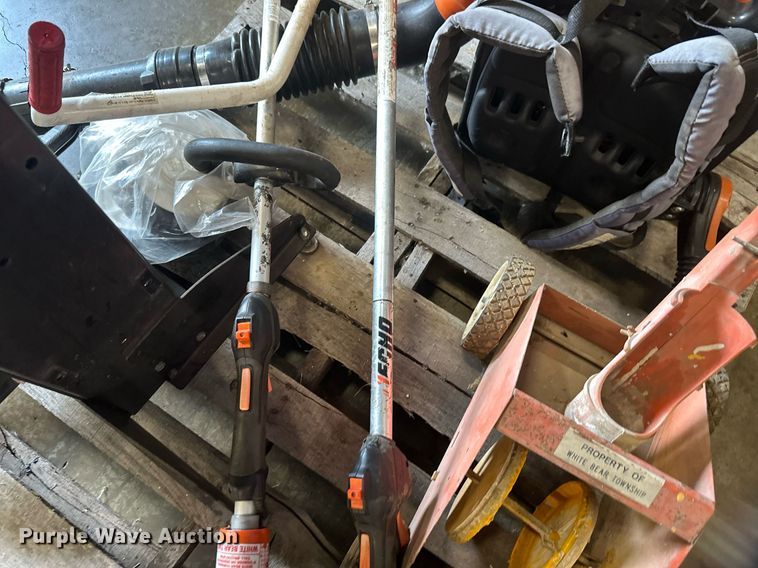 image for item EB2792 Lawn and garden equipment