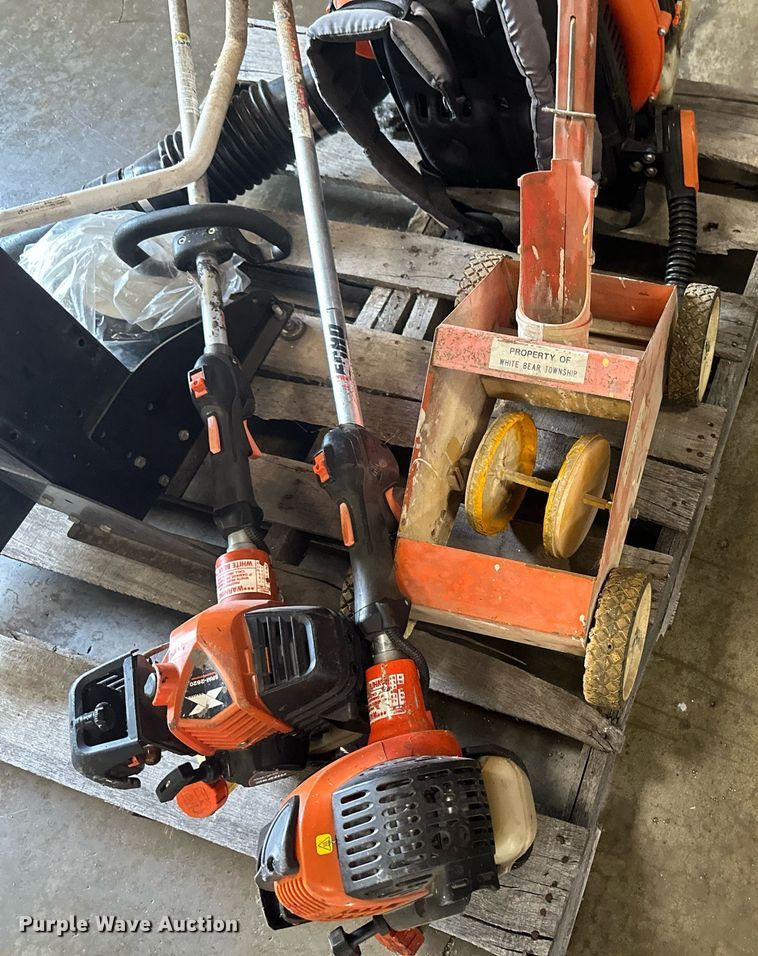 image for item EB2792 Lawn and garden equipment