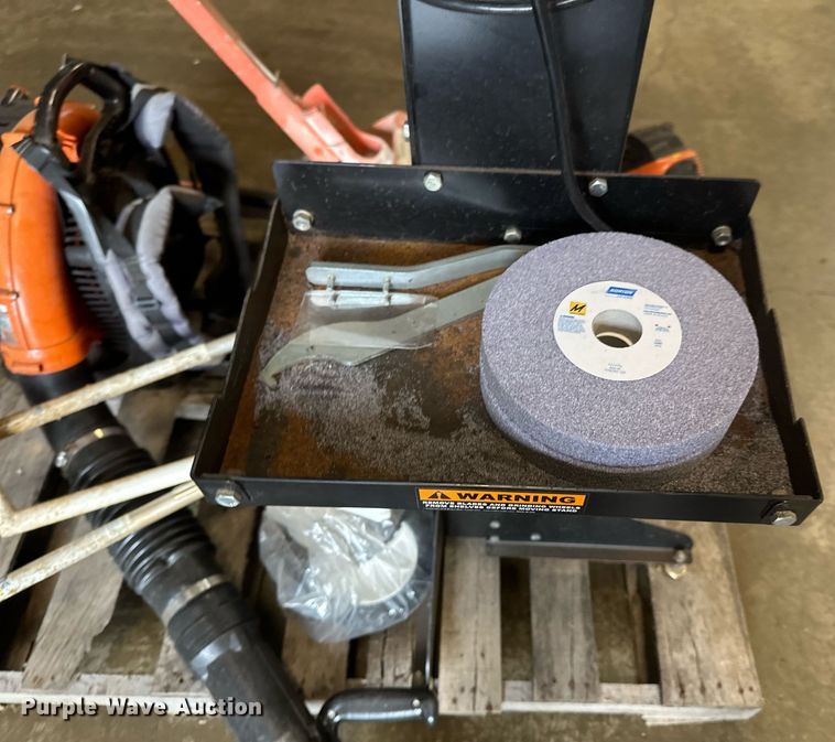 image for item EB2792 Lawn and garden equipment