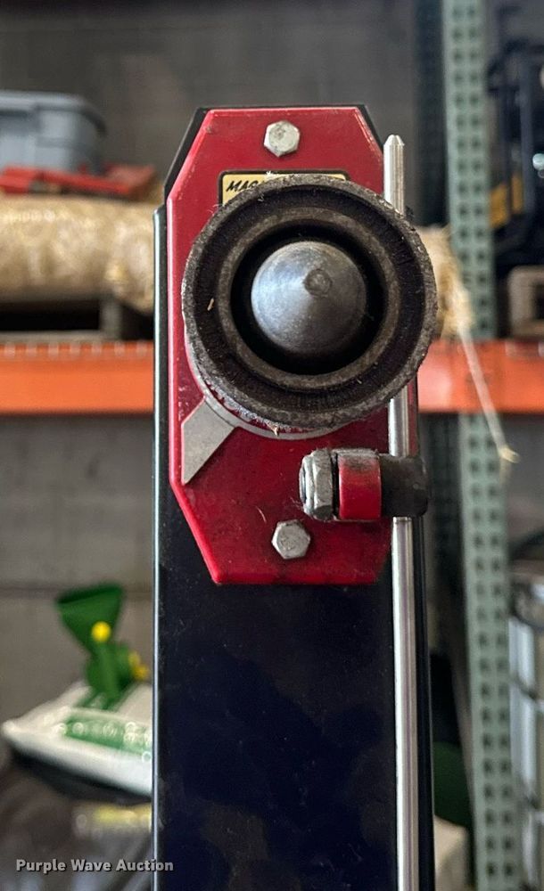 image for item EB2792 Lawn and garden equipment