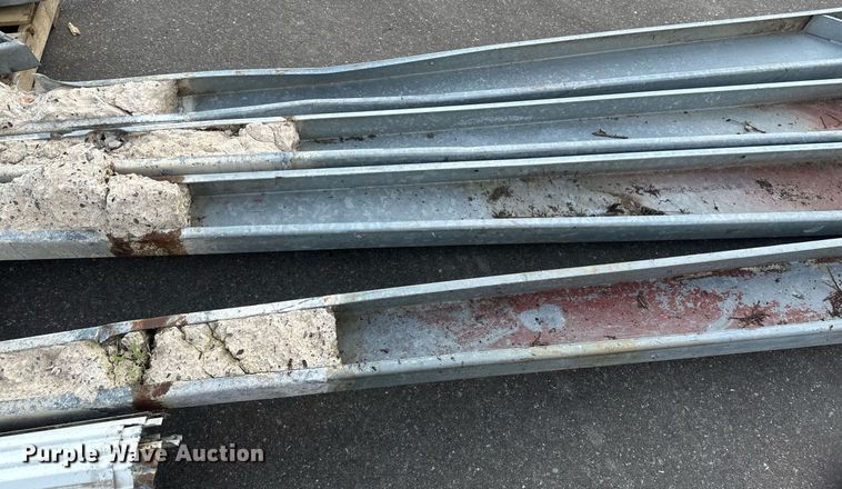 image for item EB2793 Shelter building materials