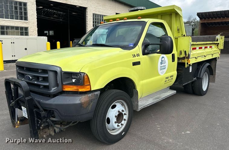 2000 Ford F550 Dump Truck VIN: 1FDAF56F5YED73637 Lot: 999305225