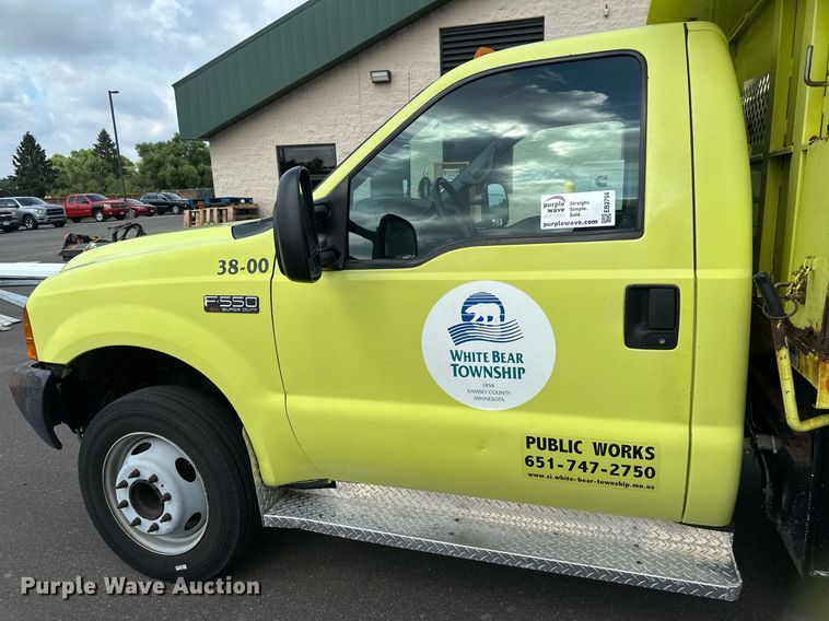 image for item EB2794 2000 Ford F550 dump truck