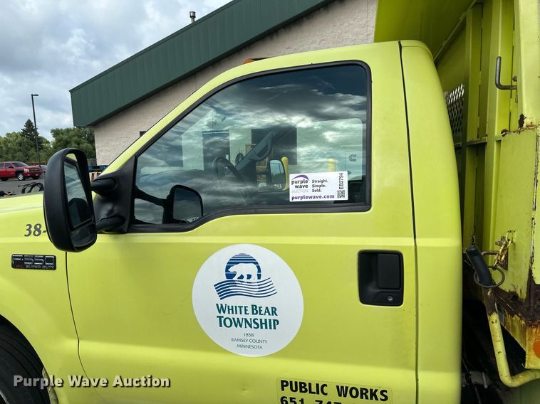 image for item EB2794 2000 Ford F550 dump truck