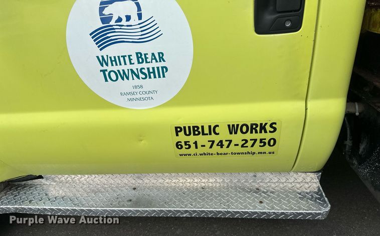 image for item EB2794 2000 Ford F550 dump truck