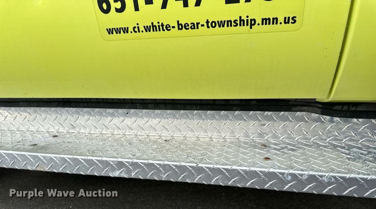 image for item EB2794 2000 Ford F550 dump truck