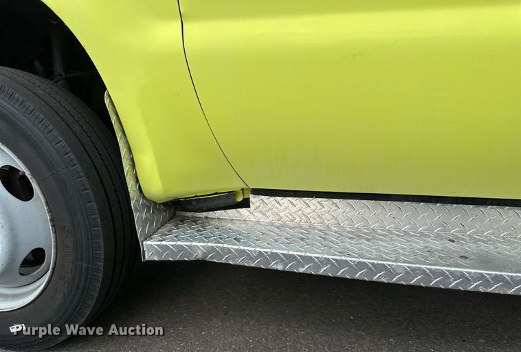 image for item EB2794 2000 Ford F550 dump truck