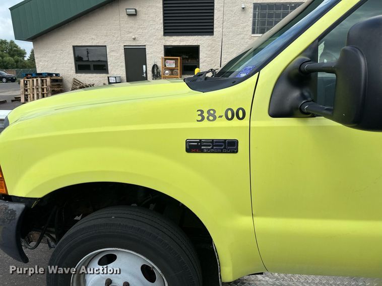 image for item EB2794 2000 Ford F550 dump truck