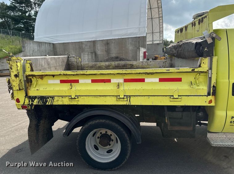 image for item EB2794 2000 Ford F550 dump truck