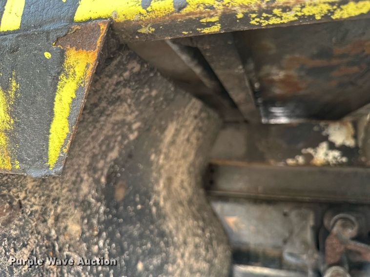 image for item EB2794 2000 Ford F550 dump truck