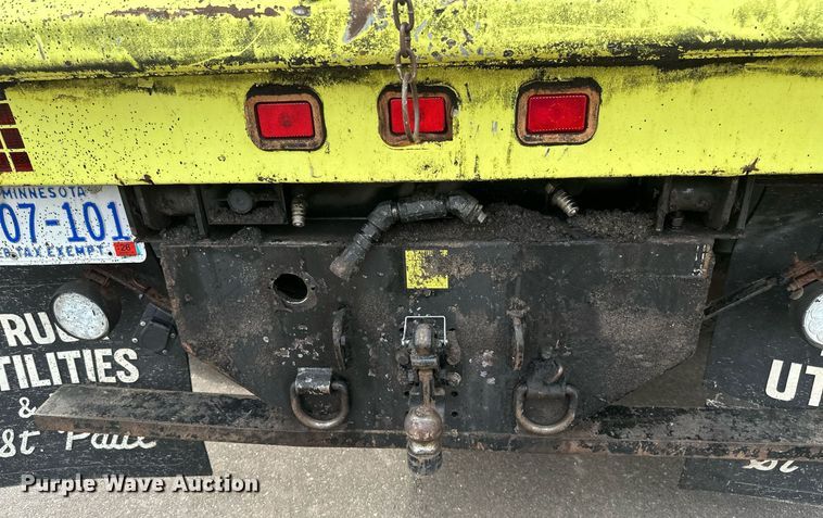 image for item EB2794 2000 Ford F550 dump truck