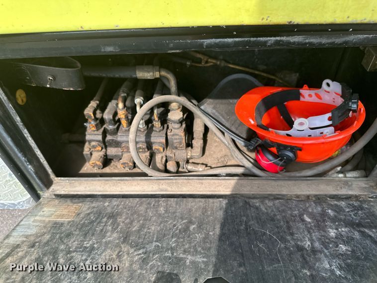 image for item EB2794 2000 Ford F550 dump truck