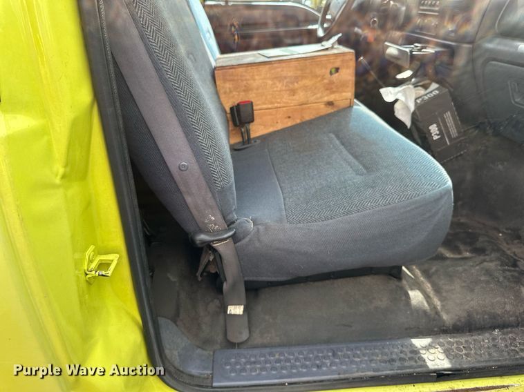 image for item EB2794 2000 Ford F550 dump truck