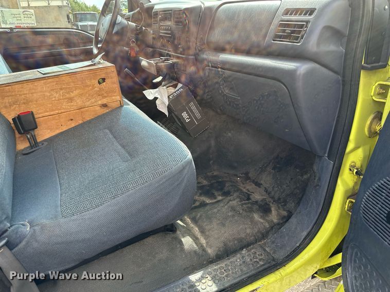 image for item EB2794 2000 Ford F550 dump truck