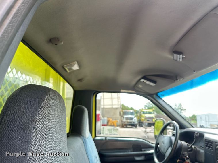 image for item EB2794 2000 Ford F550 dump truck