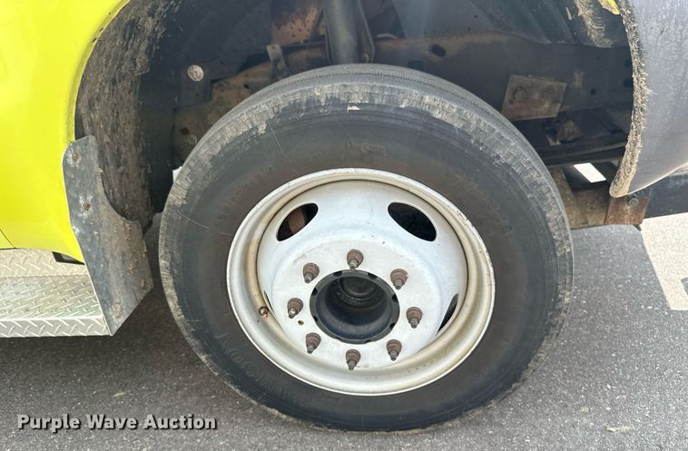 image for item EB2794 2000 Ford F550 dump truck