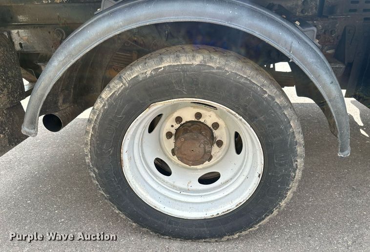 image for item EB2794 2000 Ford F550 dump truck