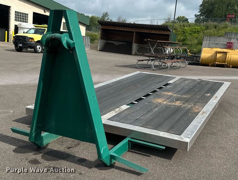 image for item EB2796 Hook lift bed