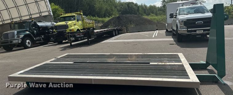 image for item EB2796 Hook lift bed