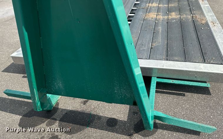 image for item EB2796 Hook lift bed