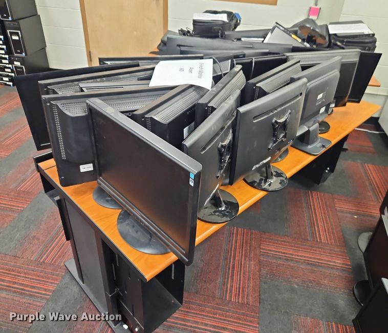 image for item EB8153 Approximately 241 computer monitors